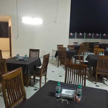 Hotel Kala Mandir Palace ไบคาเนอร์ ภายนอก รูปภาพ