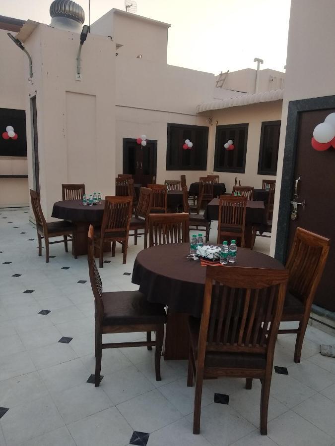 Hotel Kala Mandir Palace ไบคาเนอร์ ภายนอก รูปภาพ