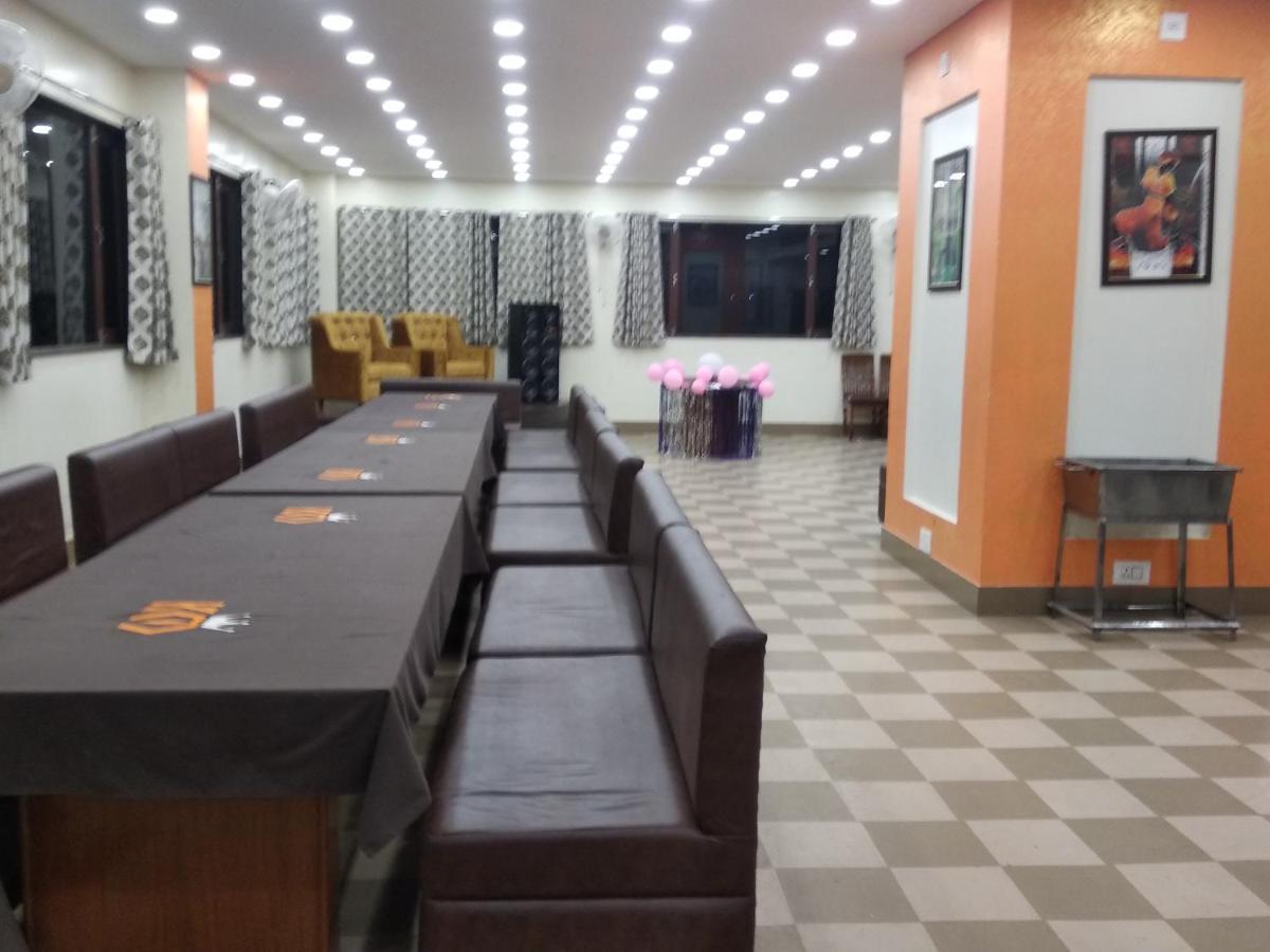 Hotel Kala Mandir Palace ไบคาเนอร์ ภายนอก รูปภาพ